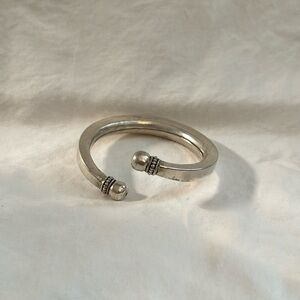 Silver Metal Moroccan Twist Bracelet